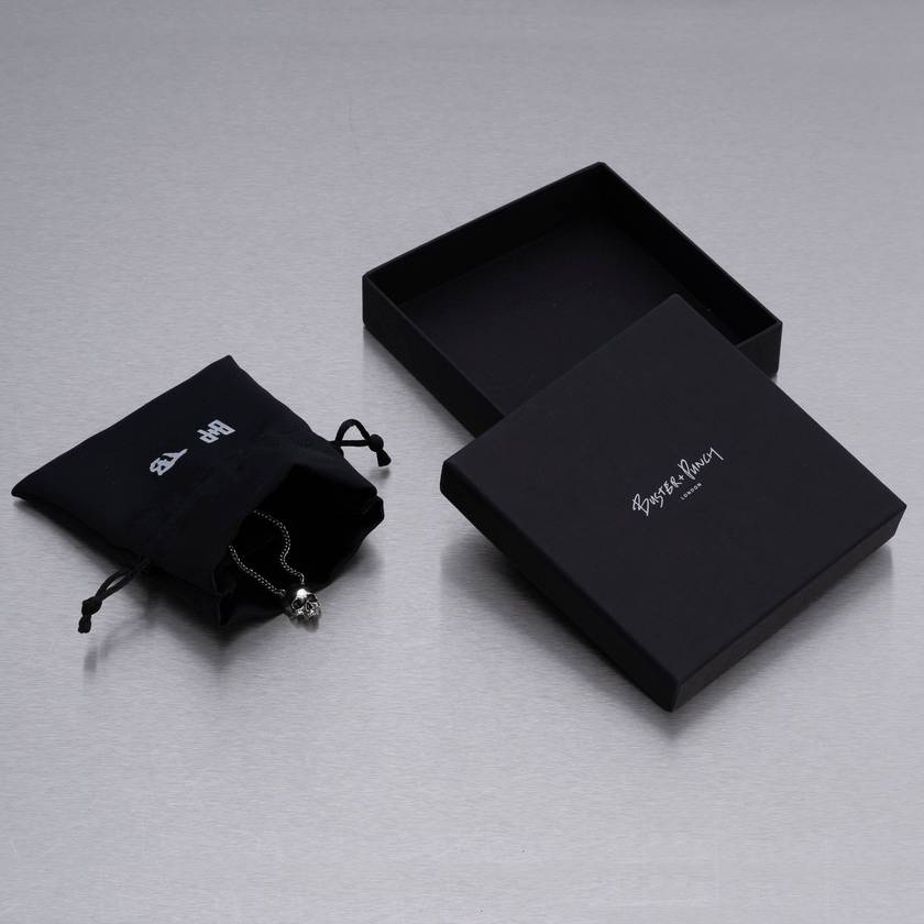 SKULL NECKLACE / TRAVIS BARKER