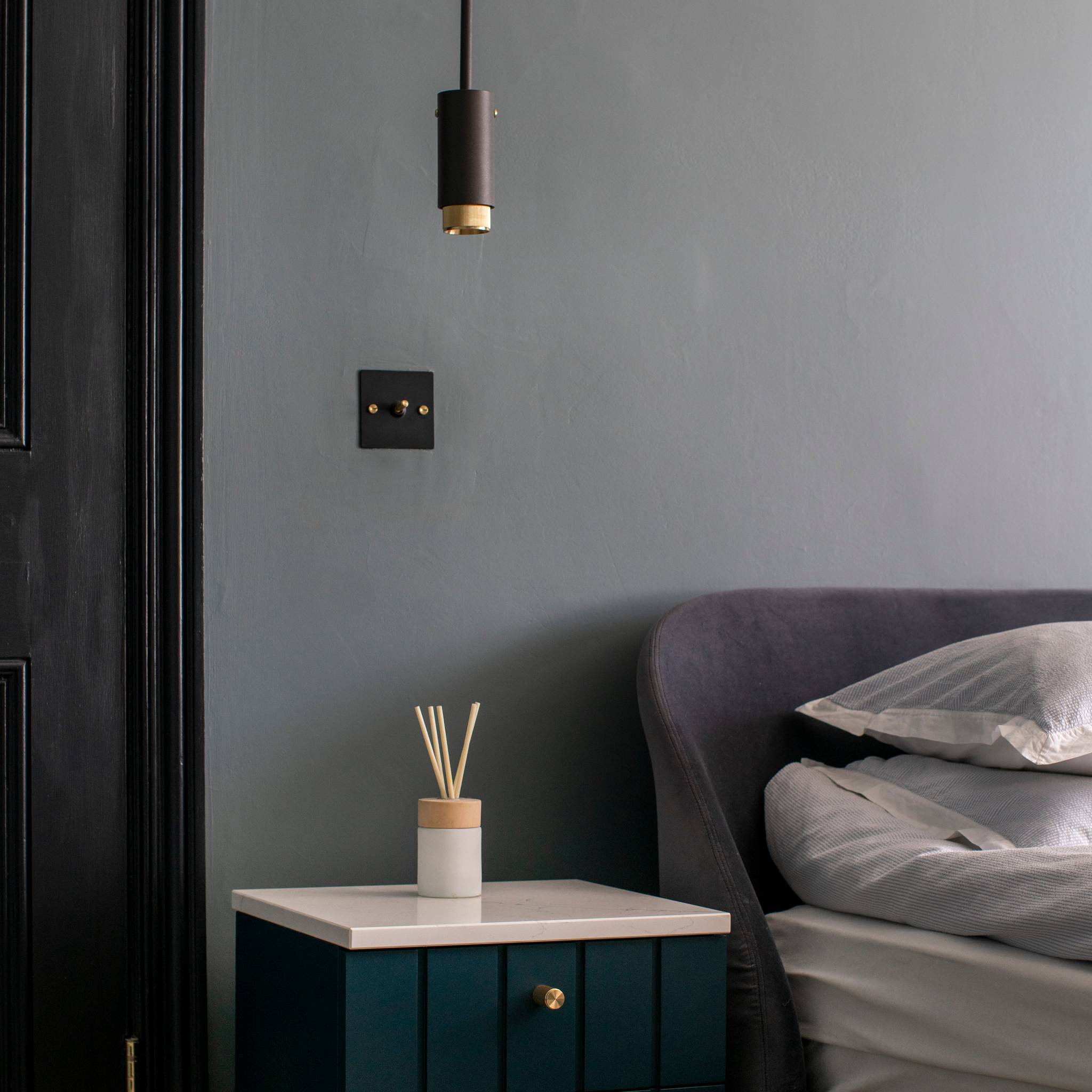 1G TOGGLE / INTERMEDIATE 3-WAY / CROSS / BLACK