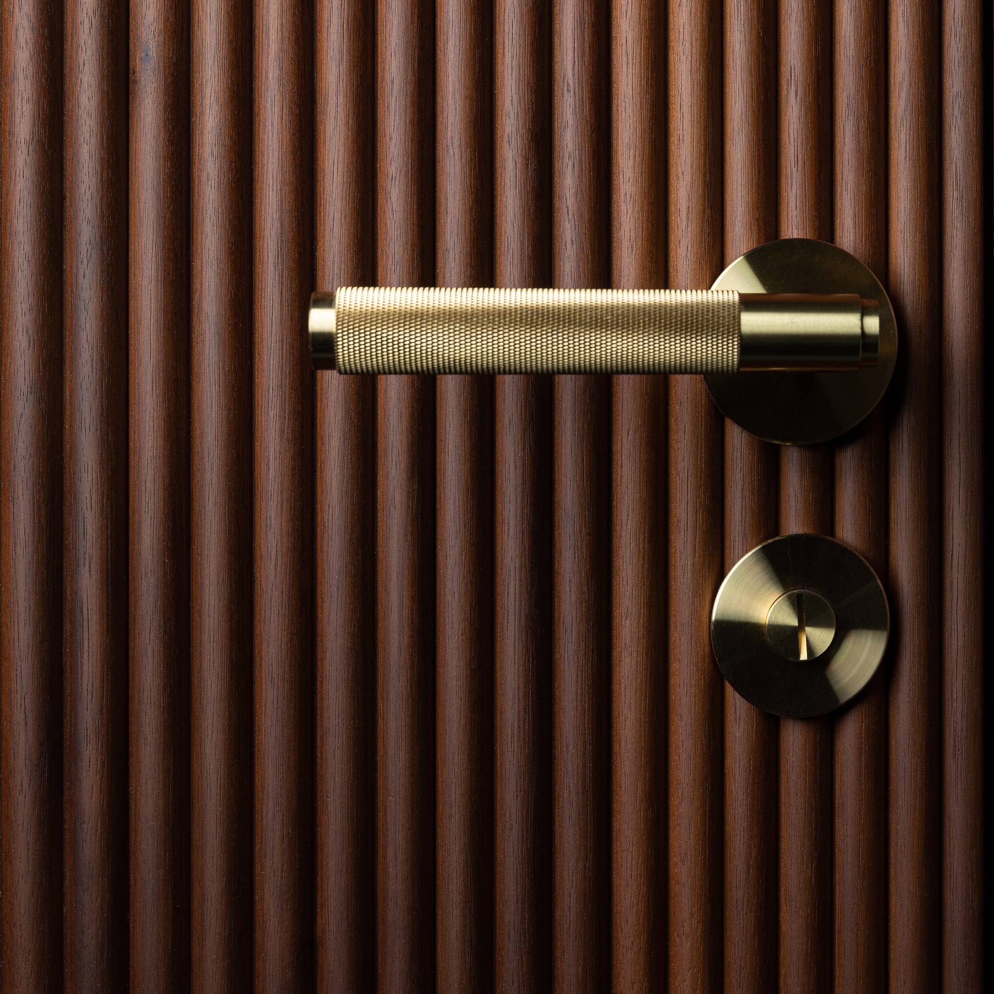 DOOR HANDLE SET / CROSS / SPRUNG