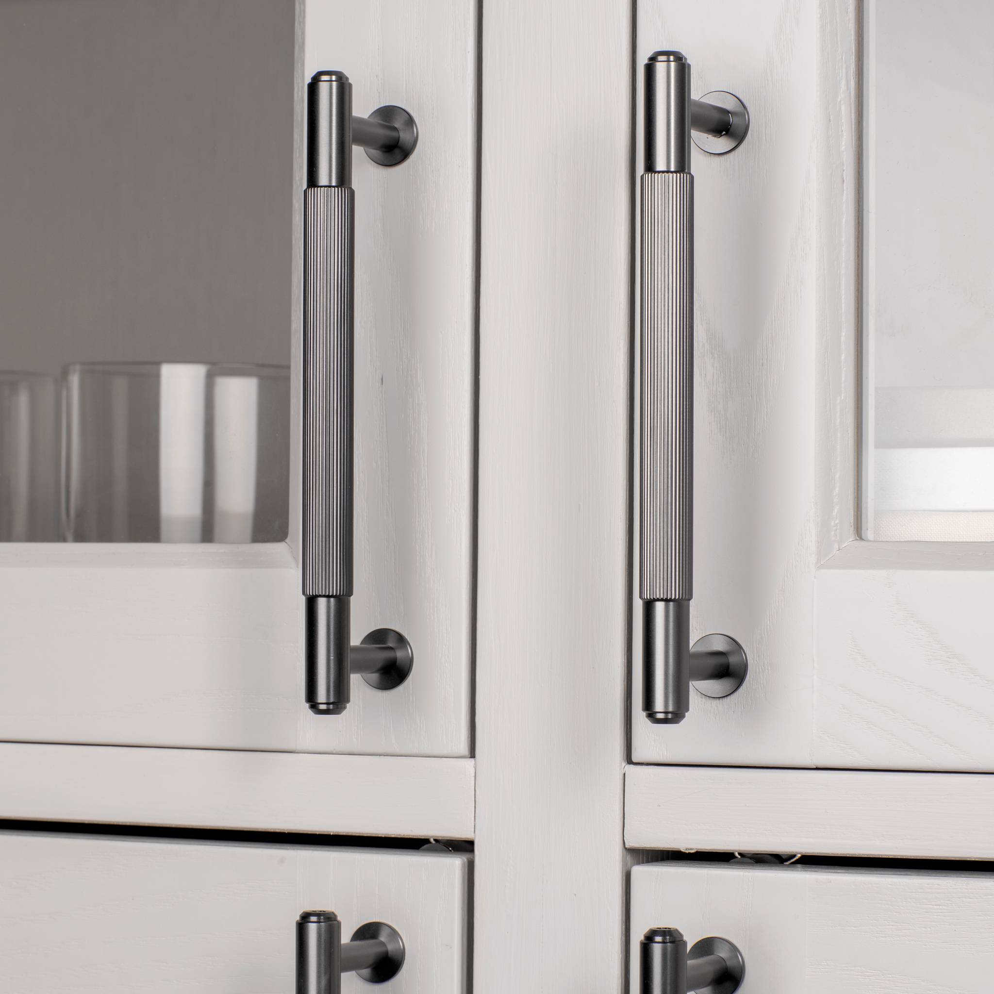 PULL BAR / LINEAR / MEDIUM / PACK OF 10 / TRADE PACK / UNBOXED