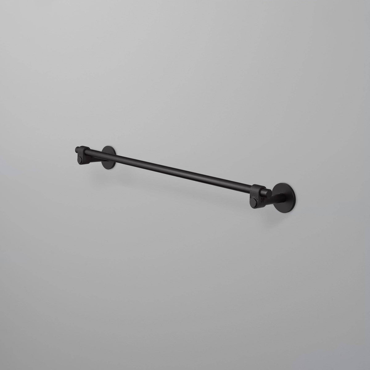 Towel Rail / Cast