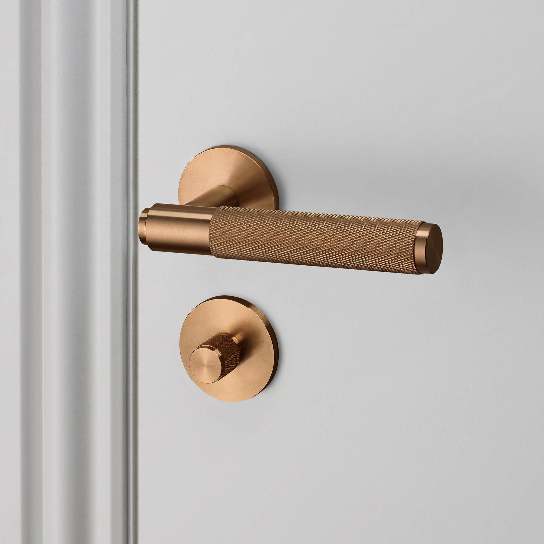 DOOR HANDLE SET / CROSS / SPRUNG