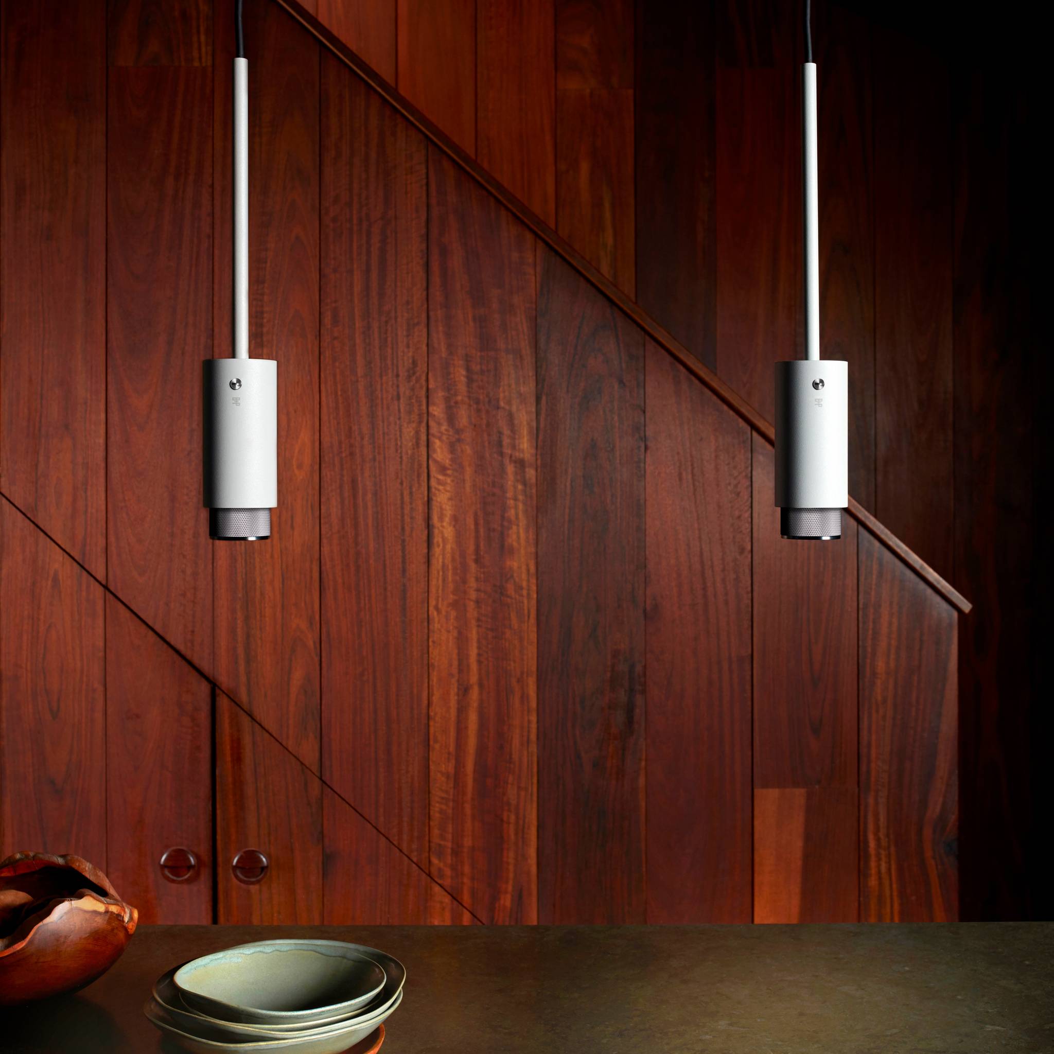 EXHAUST PENDANT / CROSS / STONE