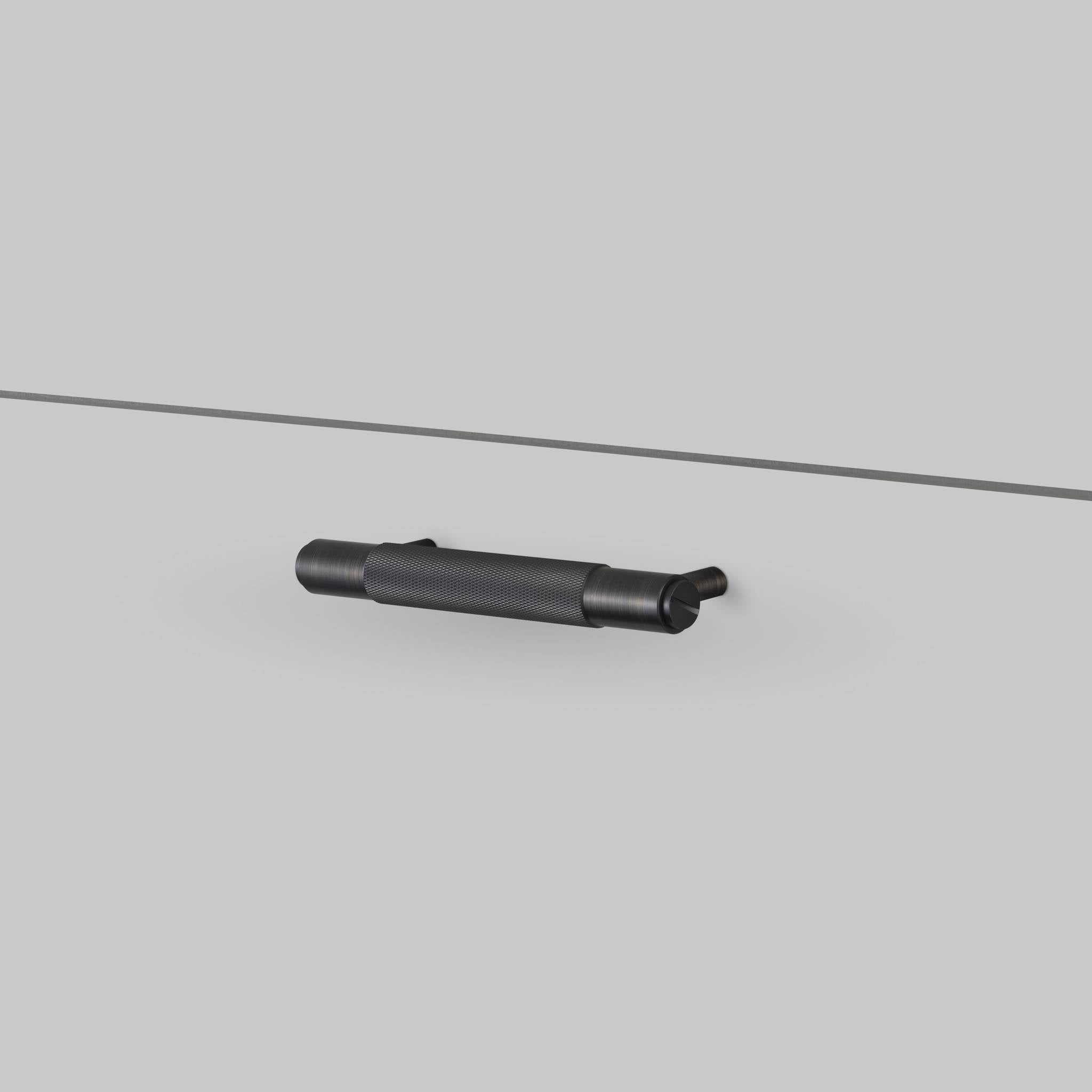 PULL BAR / CROSS