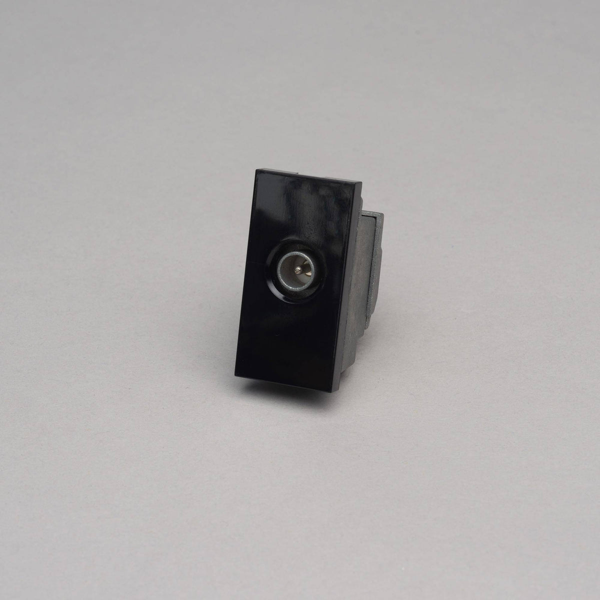 TV MODULE MALE SCREENED CO AXIAL 25MM