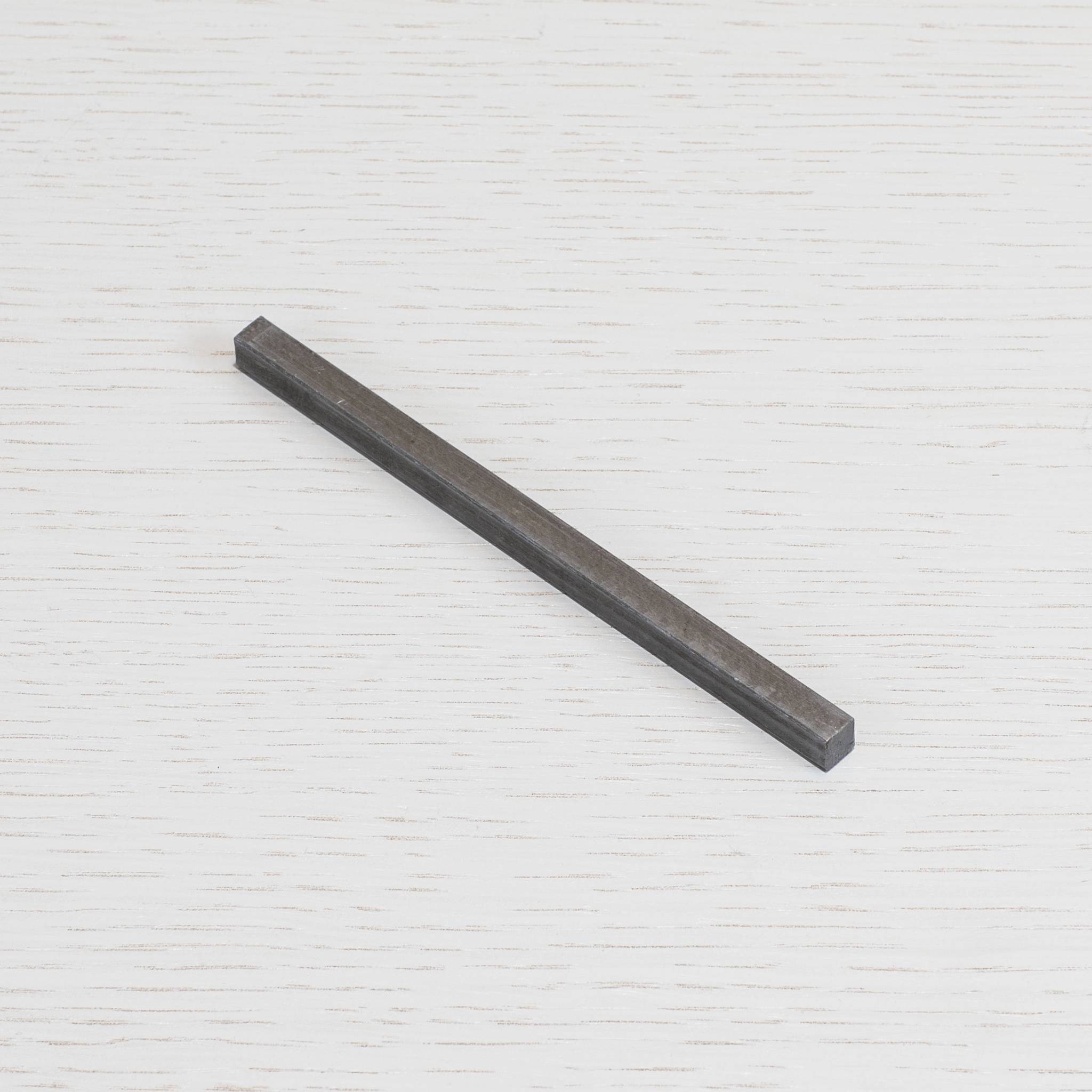 DOOR HANDLE + KNOB SPINDLE 140MM
