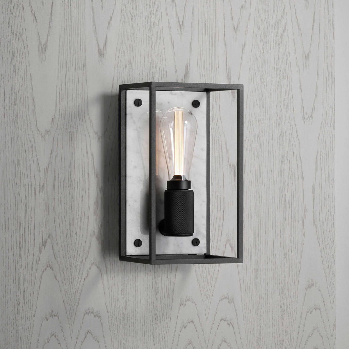 CAGED WALL / MEDIUM / CROSS