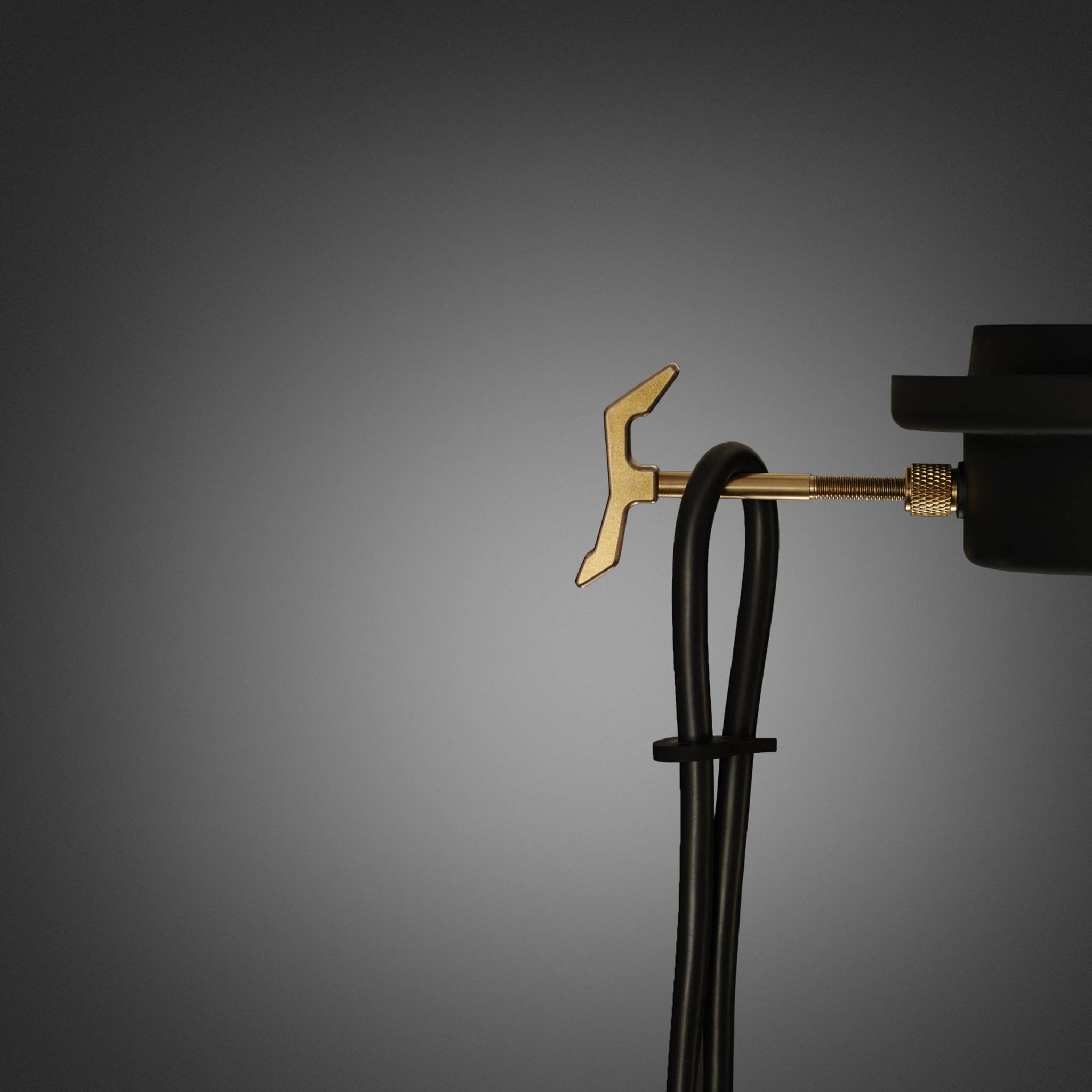 HOOKED 1.0 / SMALL / CROSS / GRAPHITE
