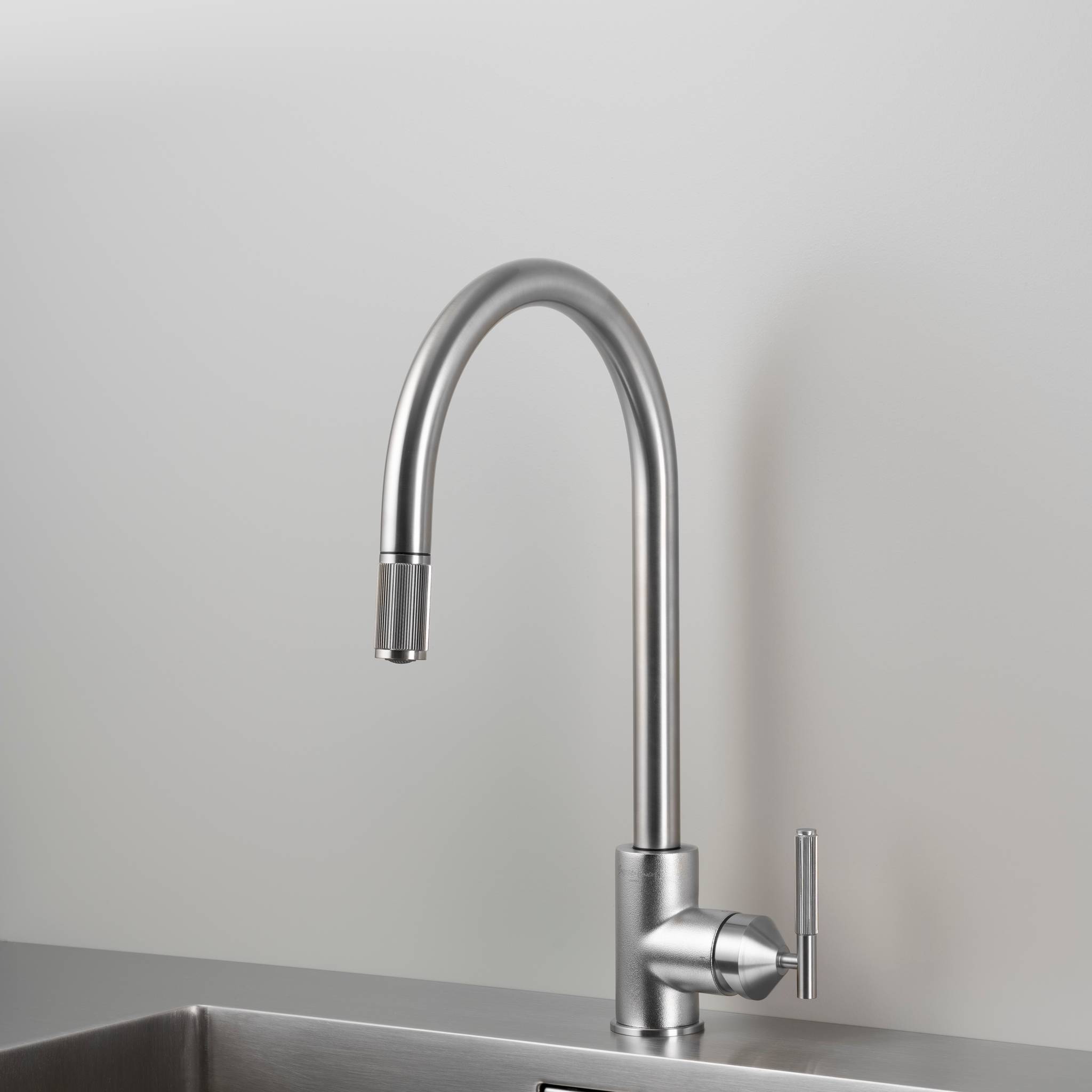 UK KITCHEN TAP / PULL-OUT MIXER / LINEAR