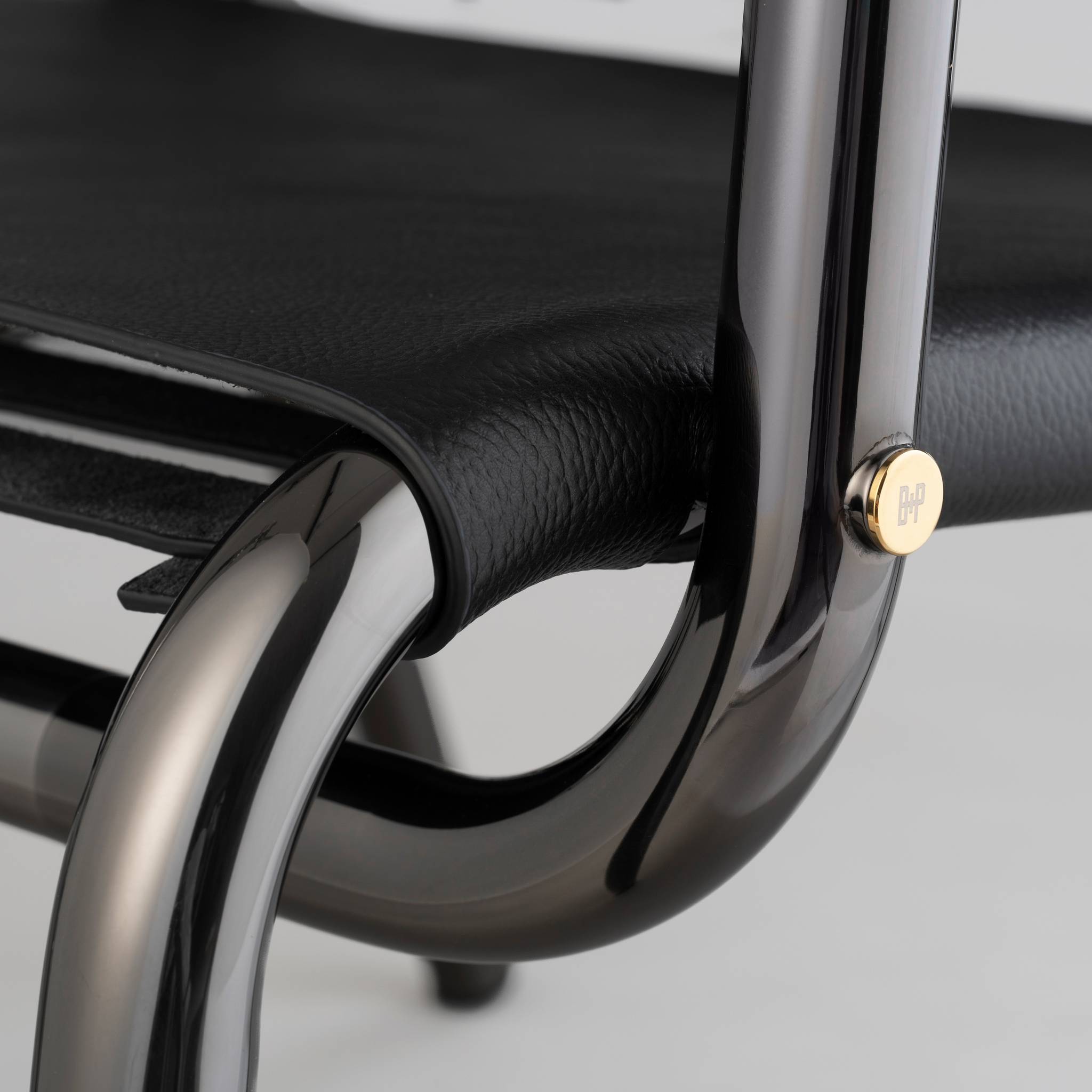 THE CHOPPER CHAIR